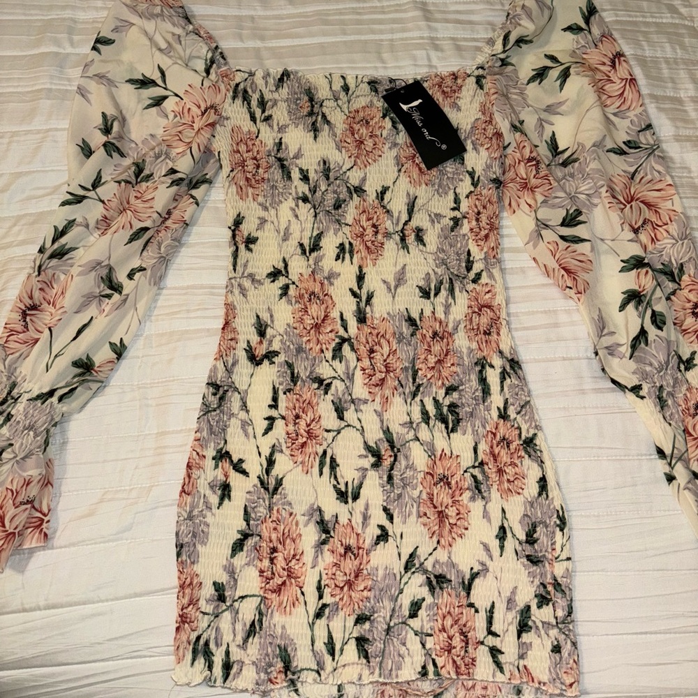 Elegant Floral Long Sleeve Mini Dress
